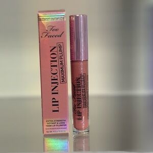 Too Faced Lip Injection Maximum Plump - A LA MODE